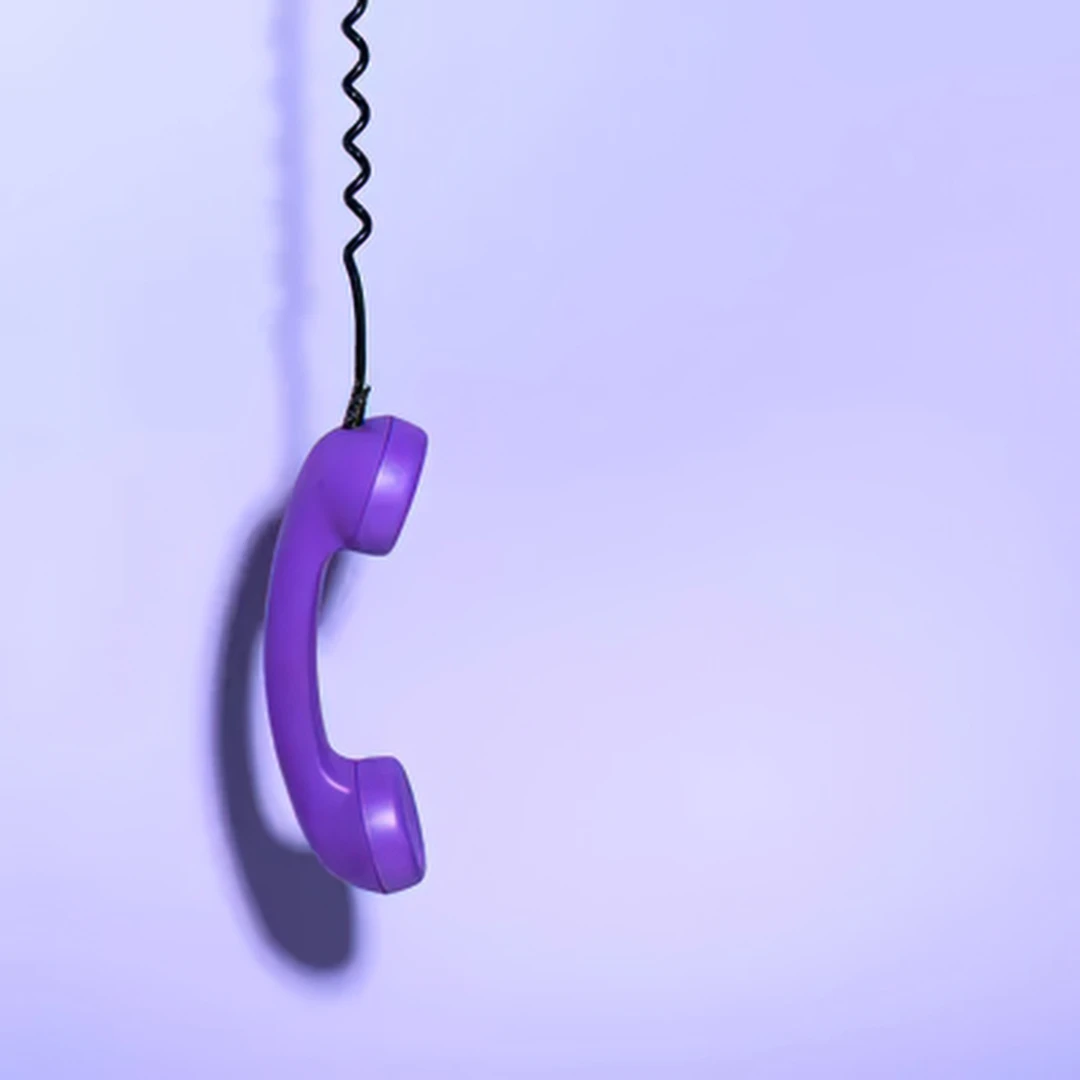 Discover why businesses still use landline numbers in 2026